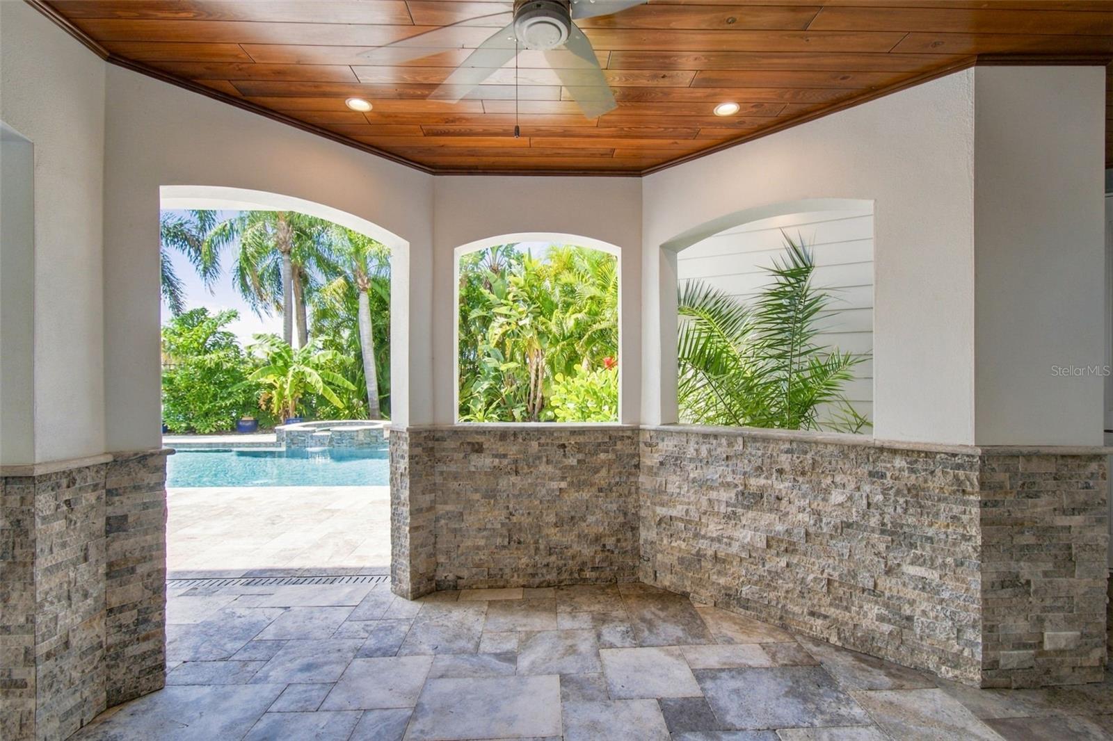 14 MARINA TERRACE, Treasure Island, FL 33706