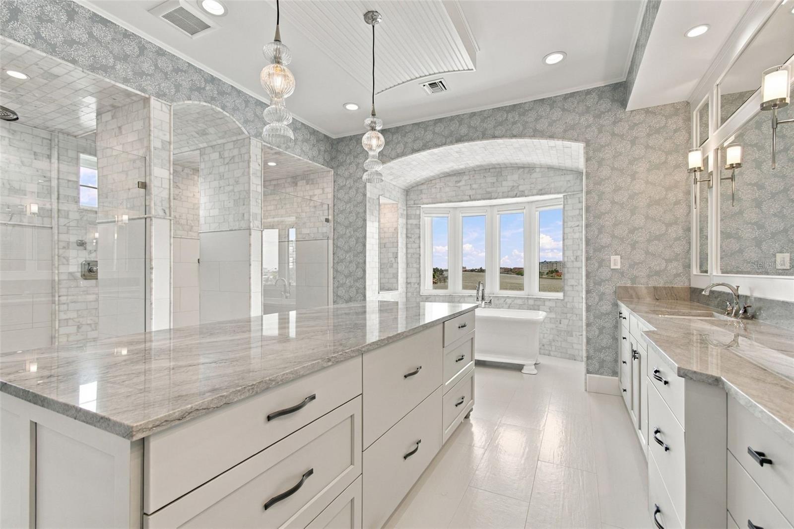 14 MARINA TERRACE, Treasure Island, FL 33706