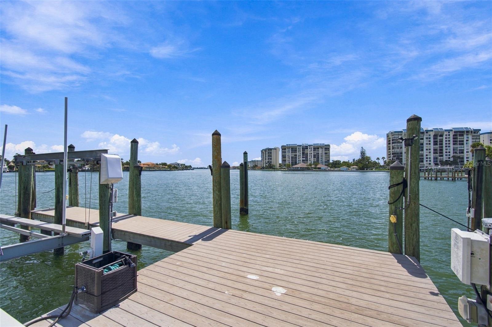 14 MARINA TERRACE, Treasure Island, FL 33706