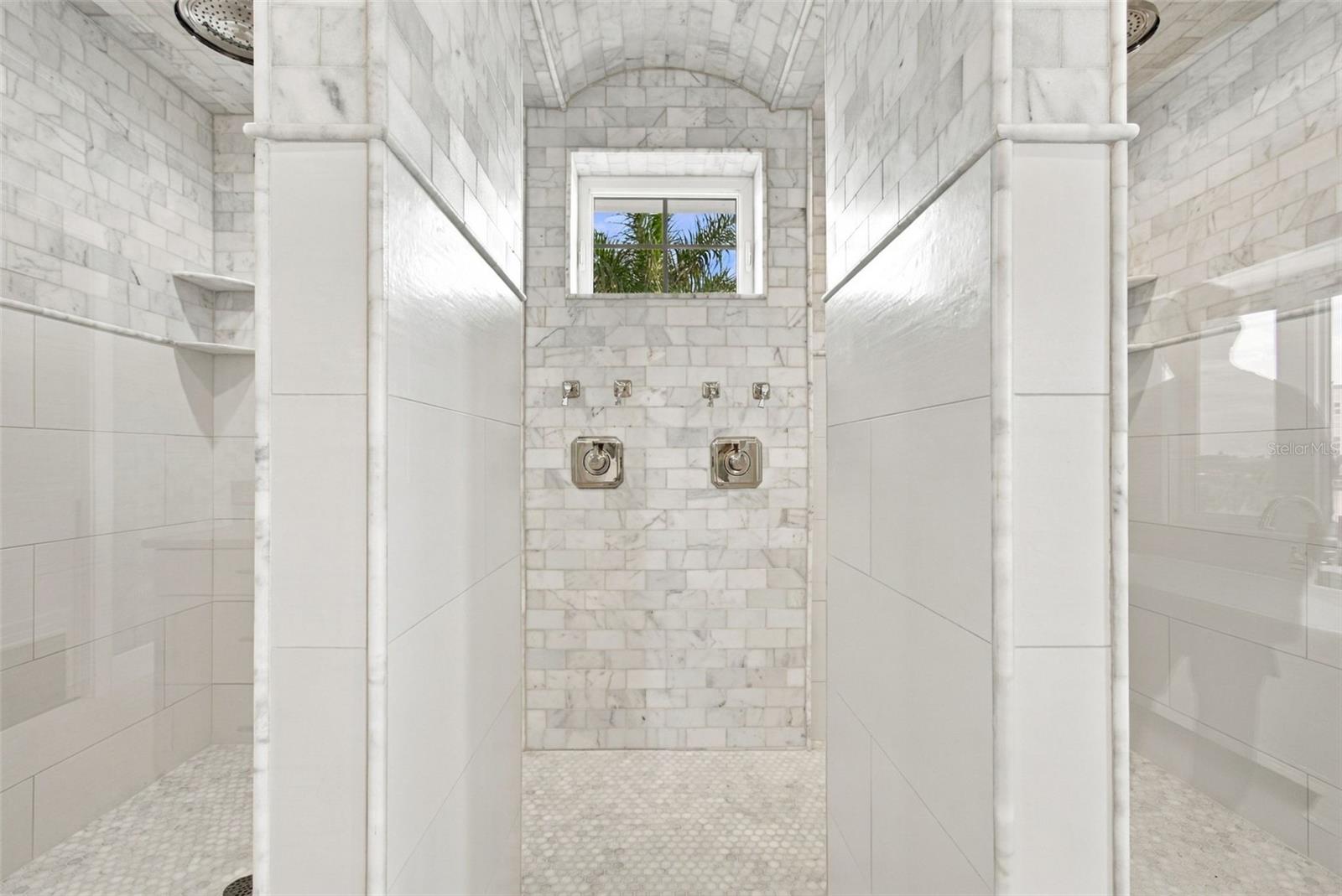 14 MARINA TERRACE, Treasure Island, FL 33706