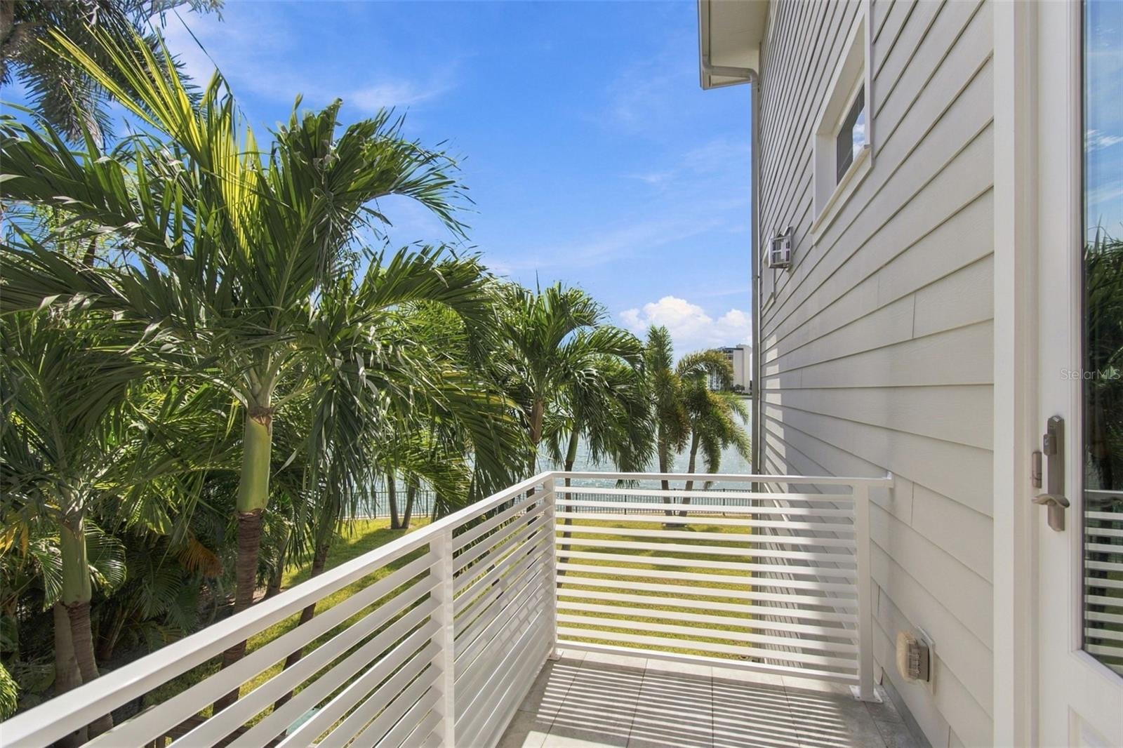 14 MARINA TERRACE, Treasure Island, FL 33706
