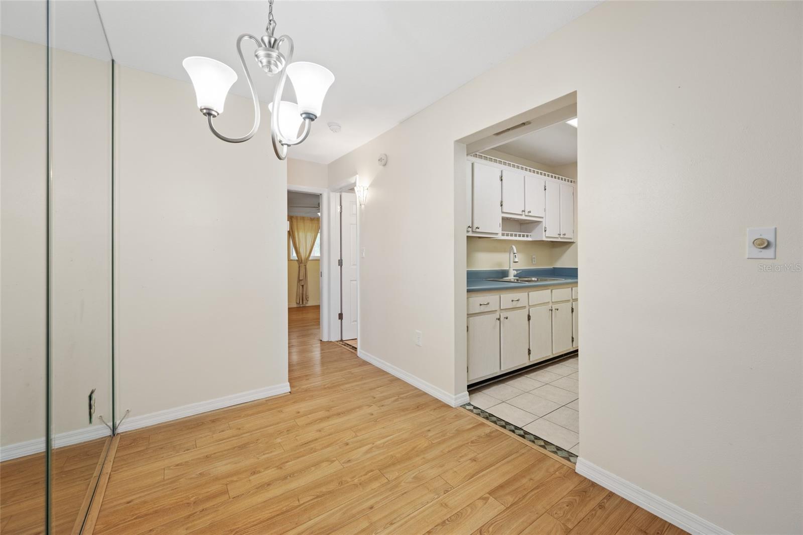 8075 112 STREET, #104, Seminole, FL 33772