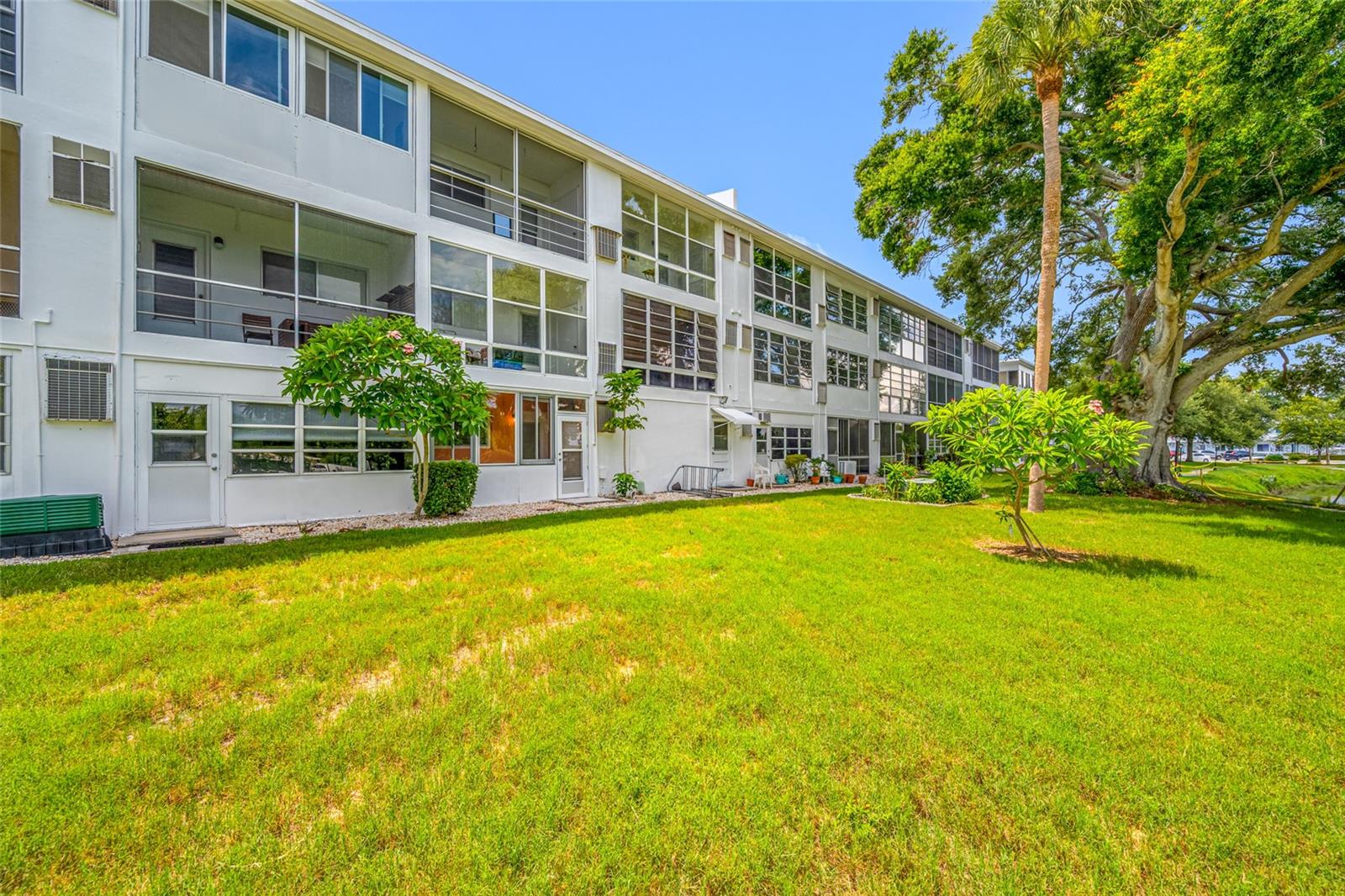 8075 112 STREET, #104, Seminole, FL 33772