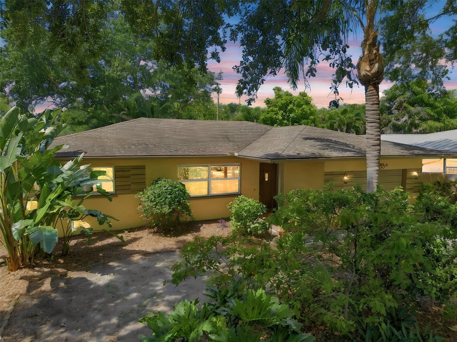 1612 SAN CHARLES DRIVE, Dunedin, FL 34698