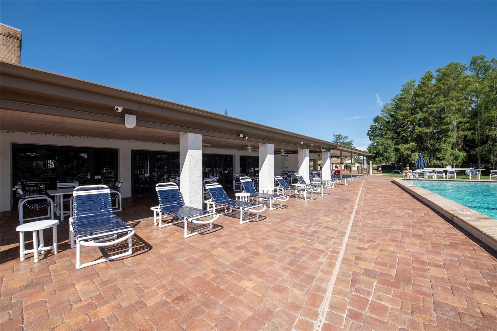 Heritage Lake Covered Patio Area at Swimming Pool