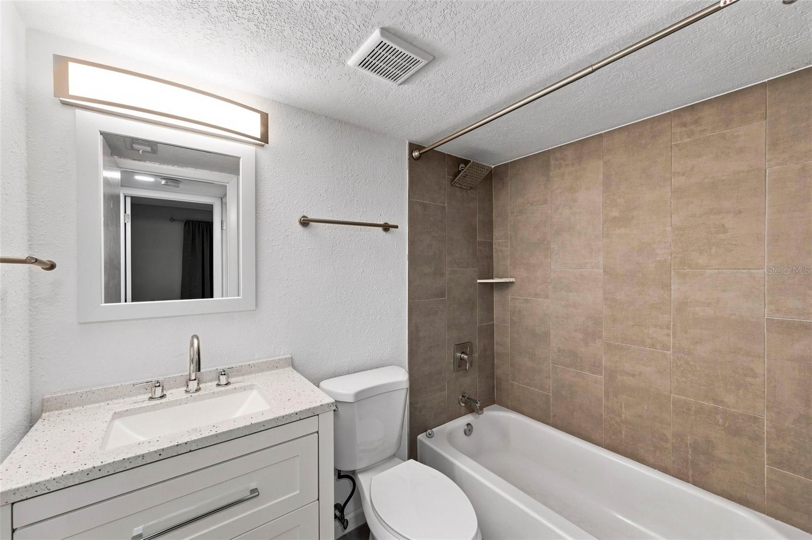 1000 TARPON WOODS BOULEVARD, #302, Palm Harbor, FL 34685