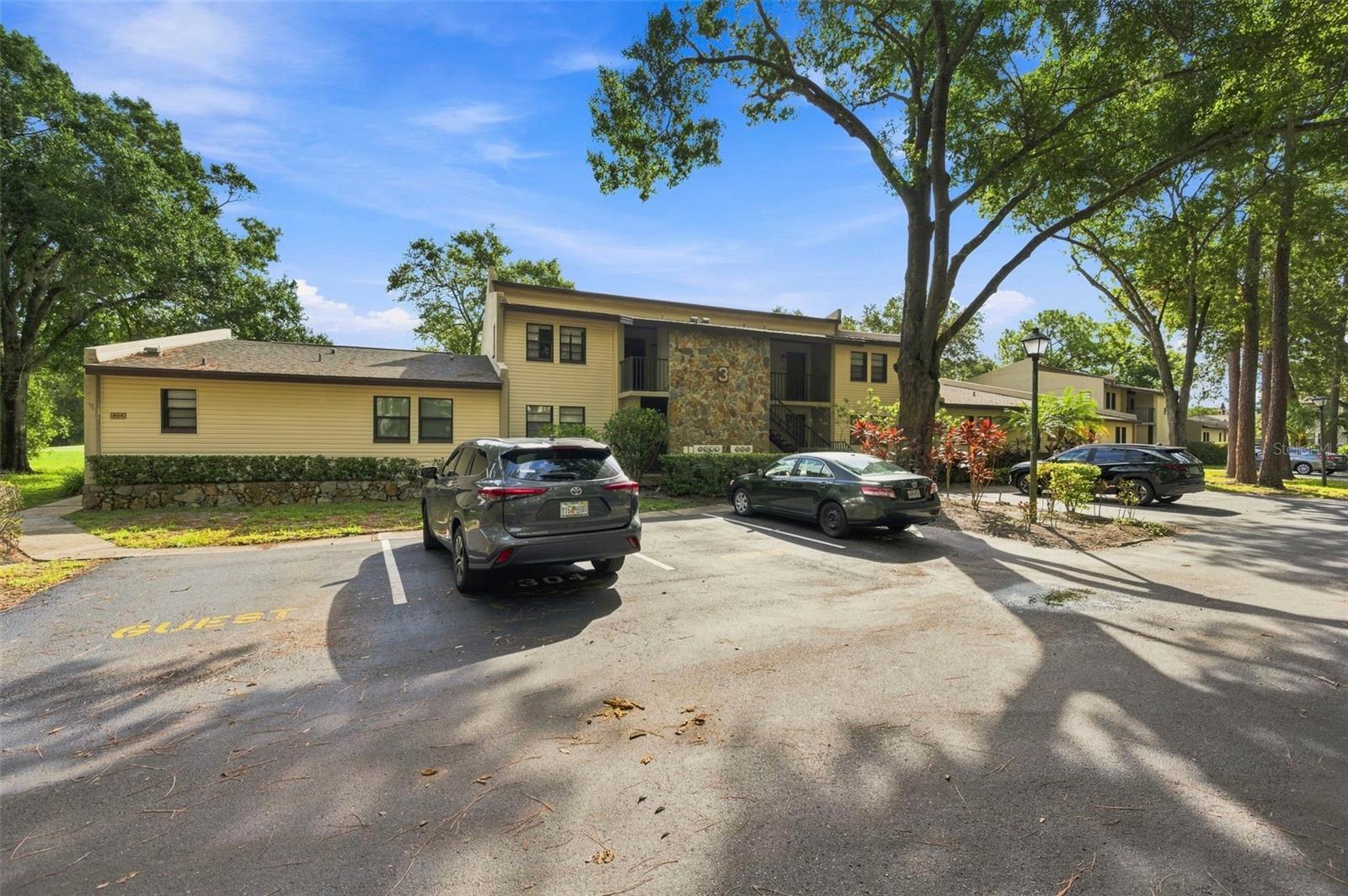 1000 TARPON WOODS BOULEVARD, #302, Palm Harbor, FL 34685