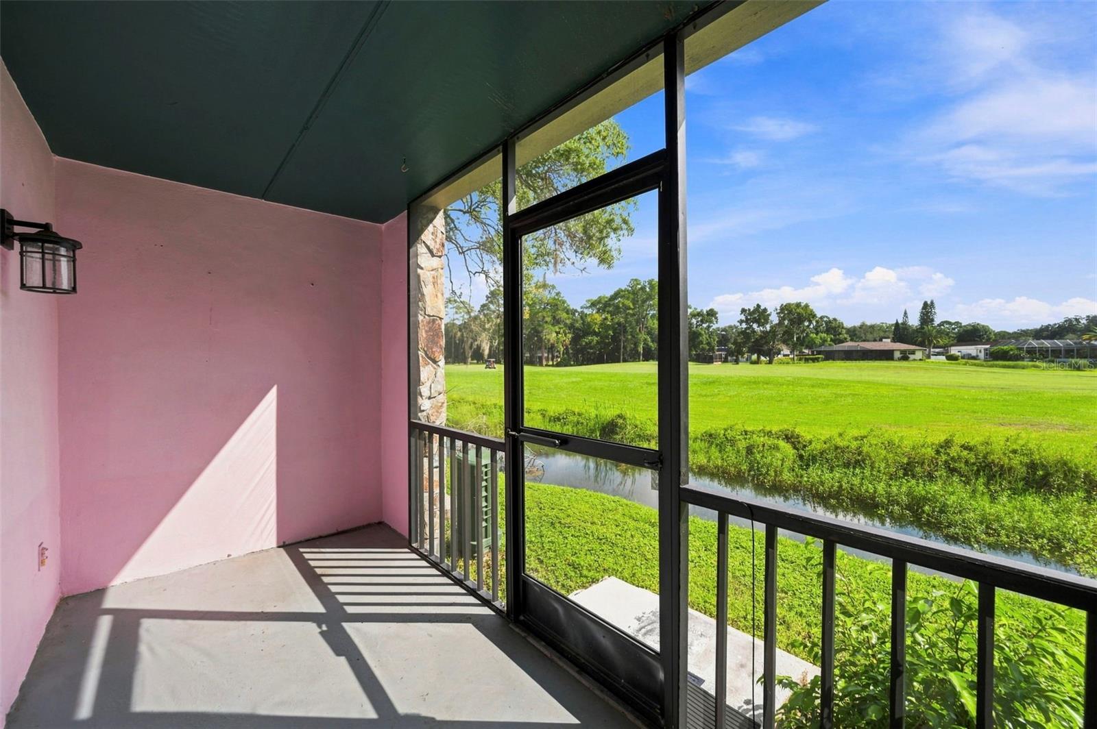 1000 TARPON WOODS BOULEVARD, #302, Palm Harbor, FL 34685