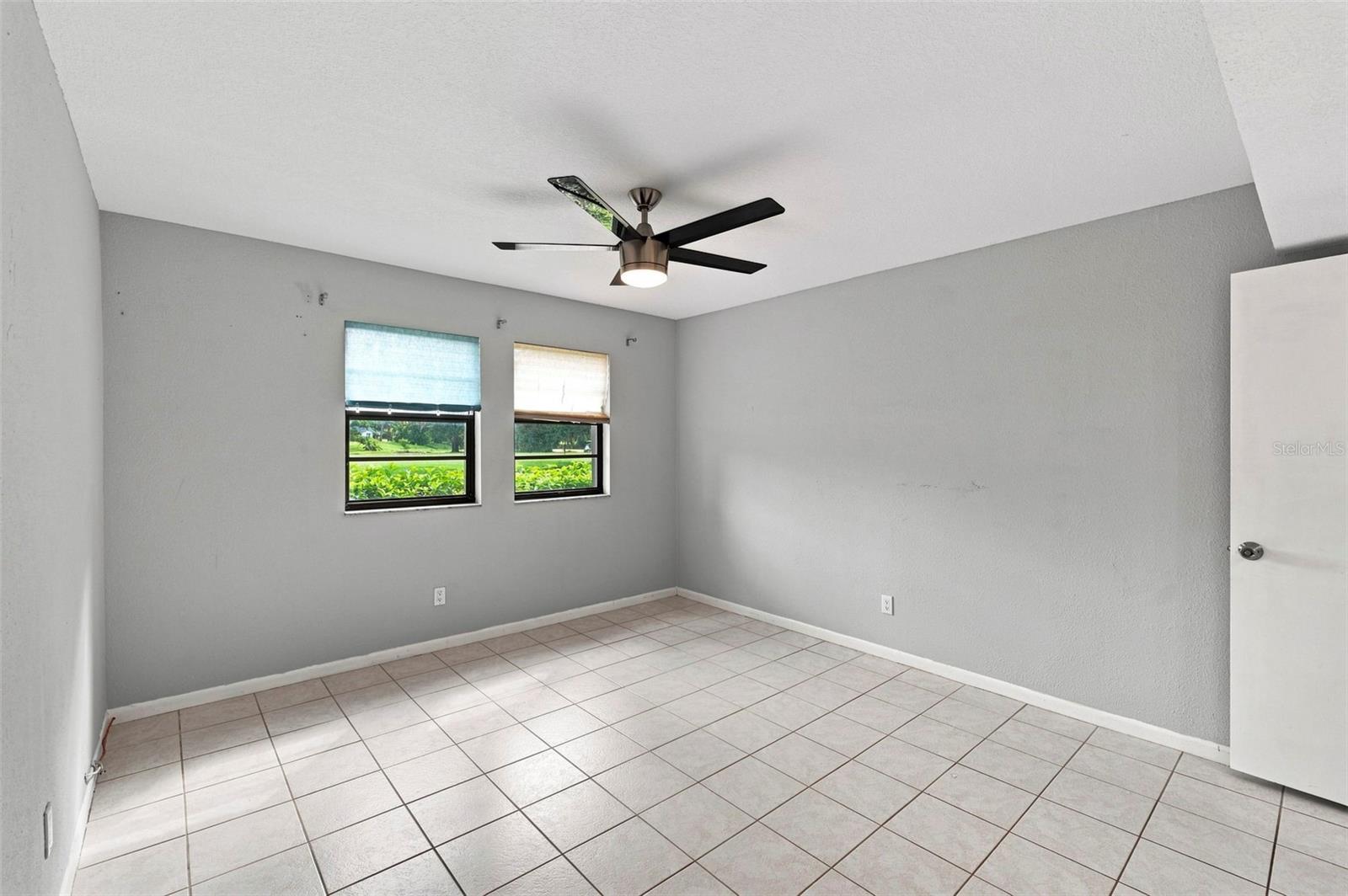 1000 TARPON WOODS BOULEVARD, #302, Palm Harbor, FL 34685