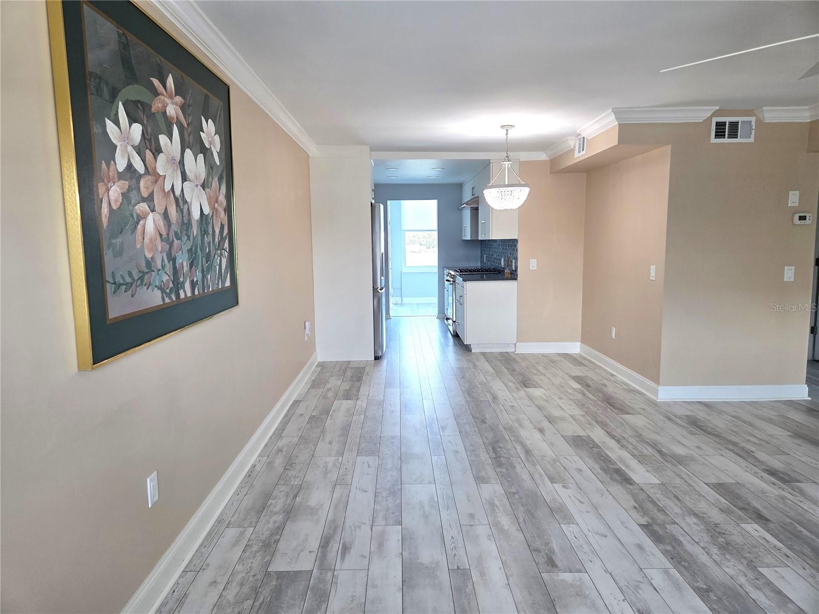 1898 SHORE DRIVE S, #208, South Pasadena, FL 33707