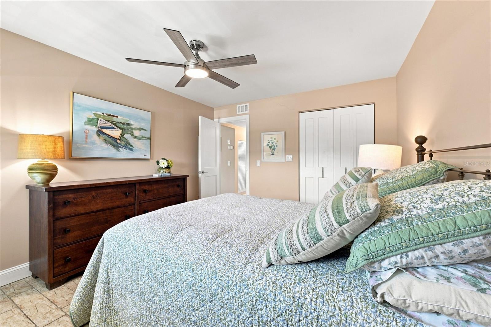 1898 SHORE DRIVE S, #208, South Pasadena, FL 33707