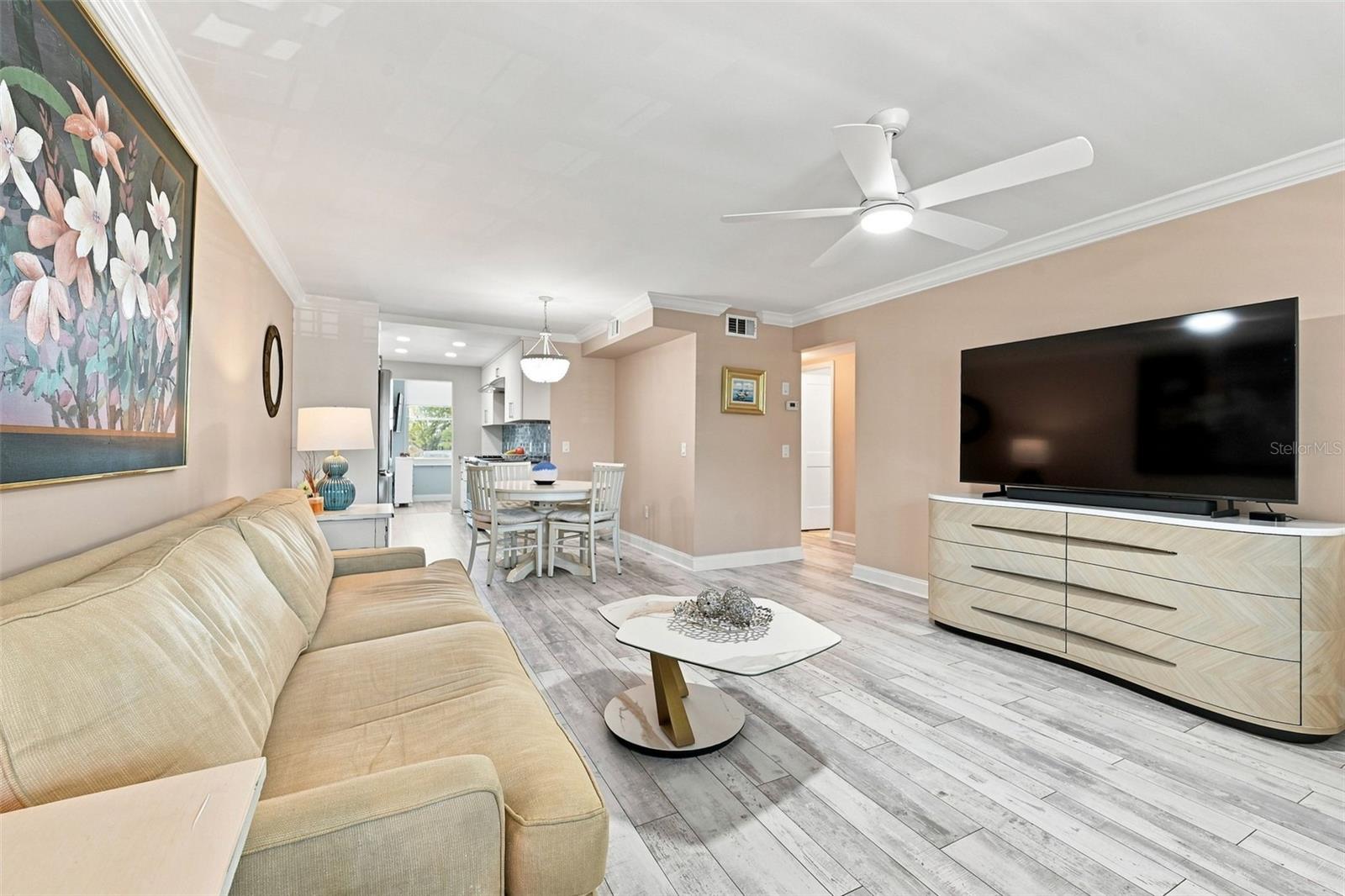 1898 SHORE DRIVE S, #208, South Pasadena, FL 33707