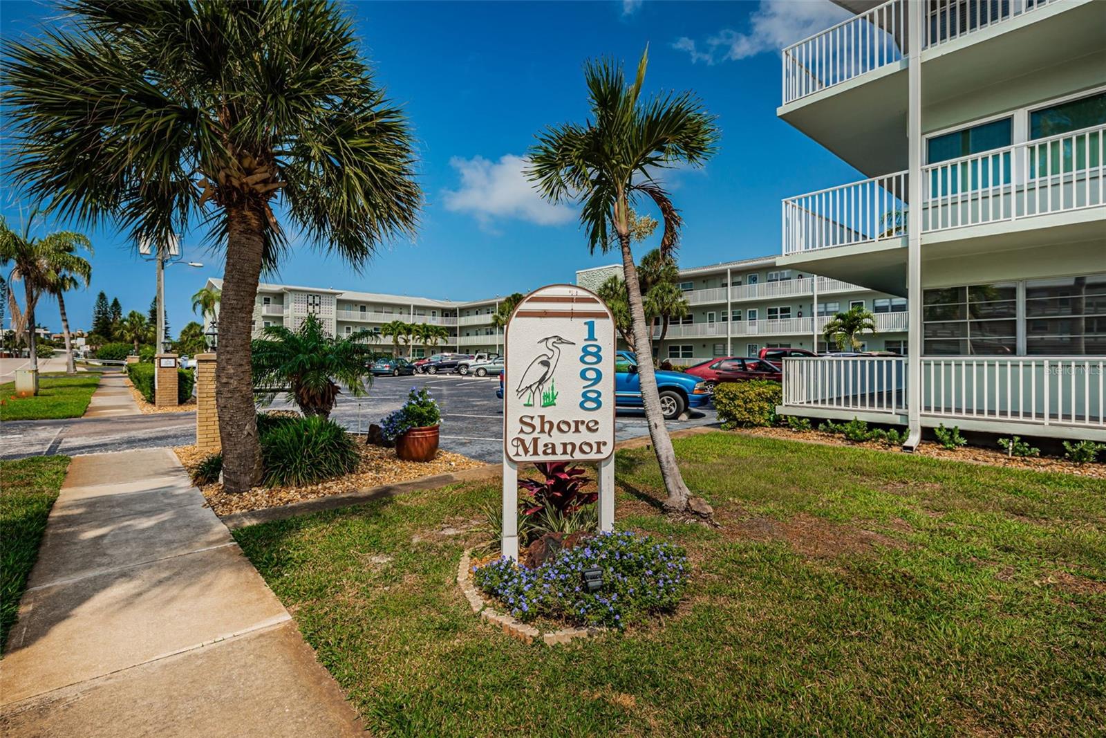 1898 SHORE DRIVE S, #208, South Pasadena, FL 33707