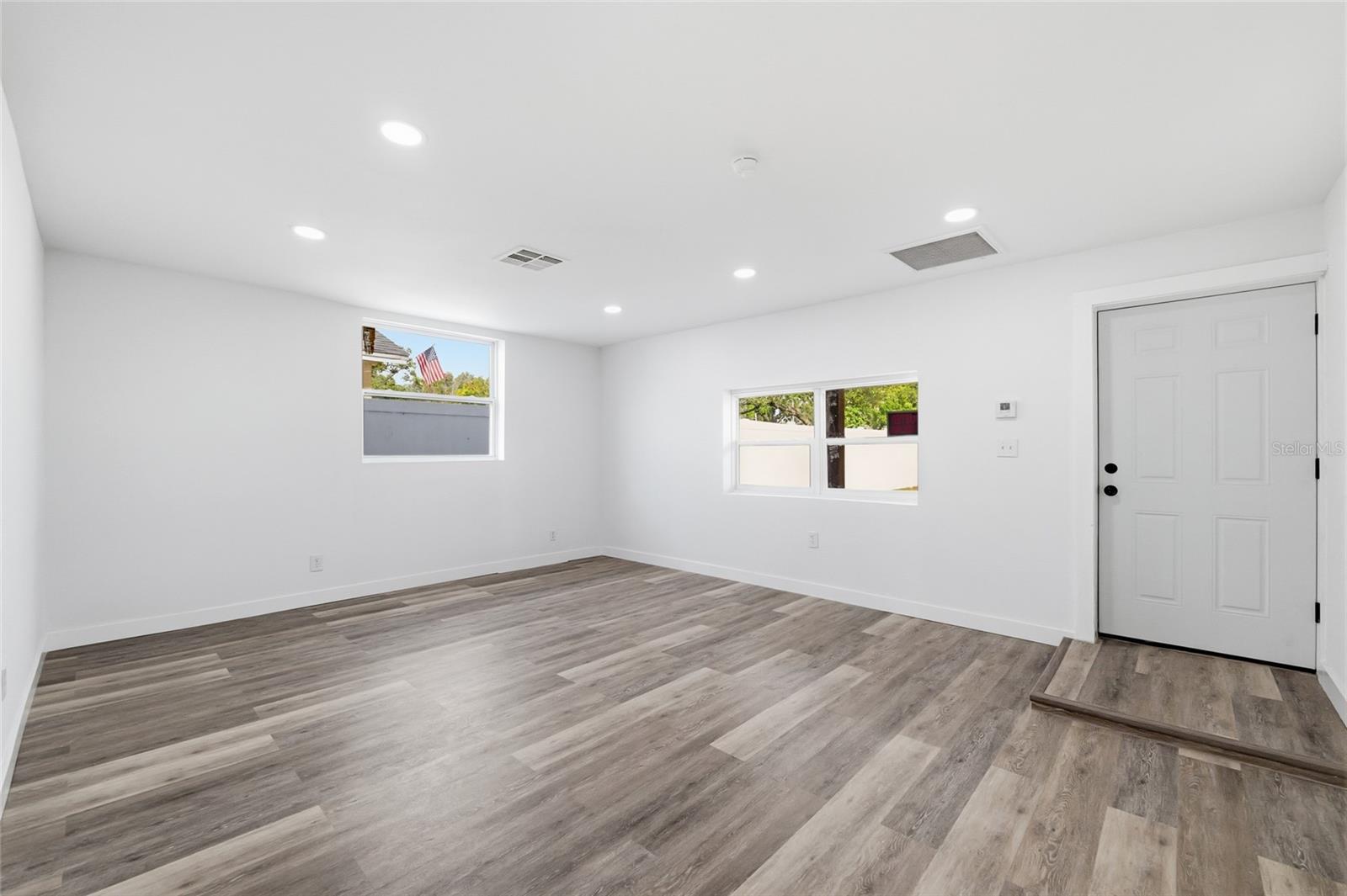 1707 E FRIERSON AVENUE, Tampa, FL 33610
