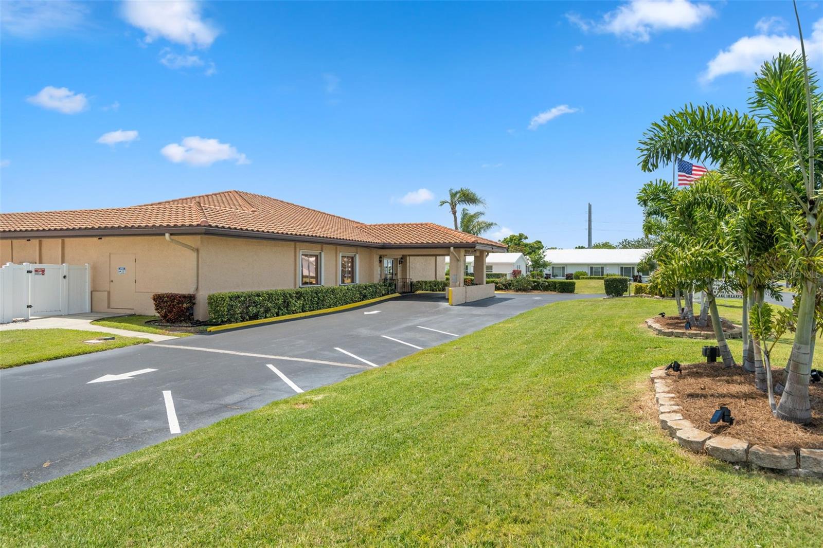 3459 MAINLANDS BOULEVARD S, Pinellas Park, FL 33782