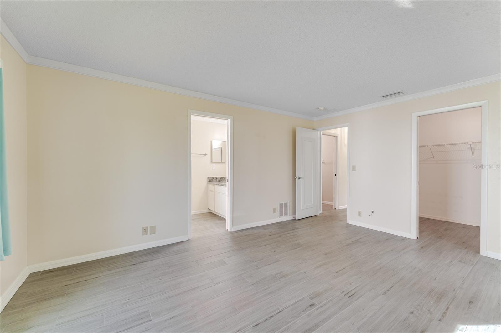 3459 MAINLANDS BOULEVARD S, Pinellas Park, FL 33782