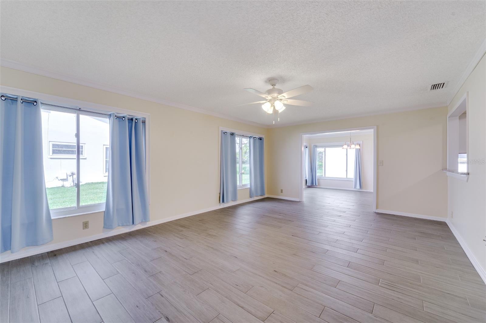 3459 MAINLANDS BOULEVARD S, Pinellas Park, FL 33782