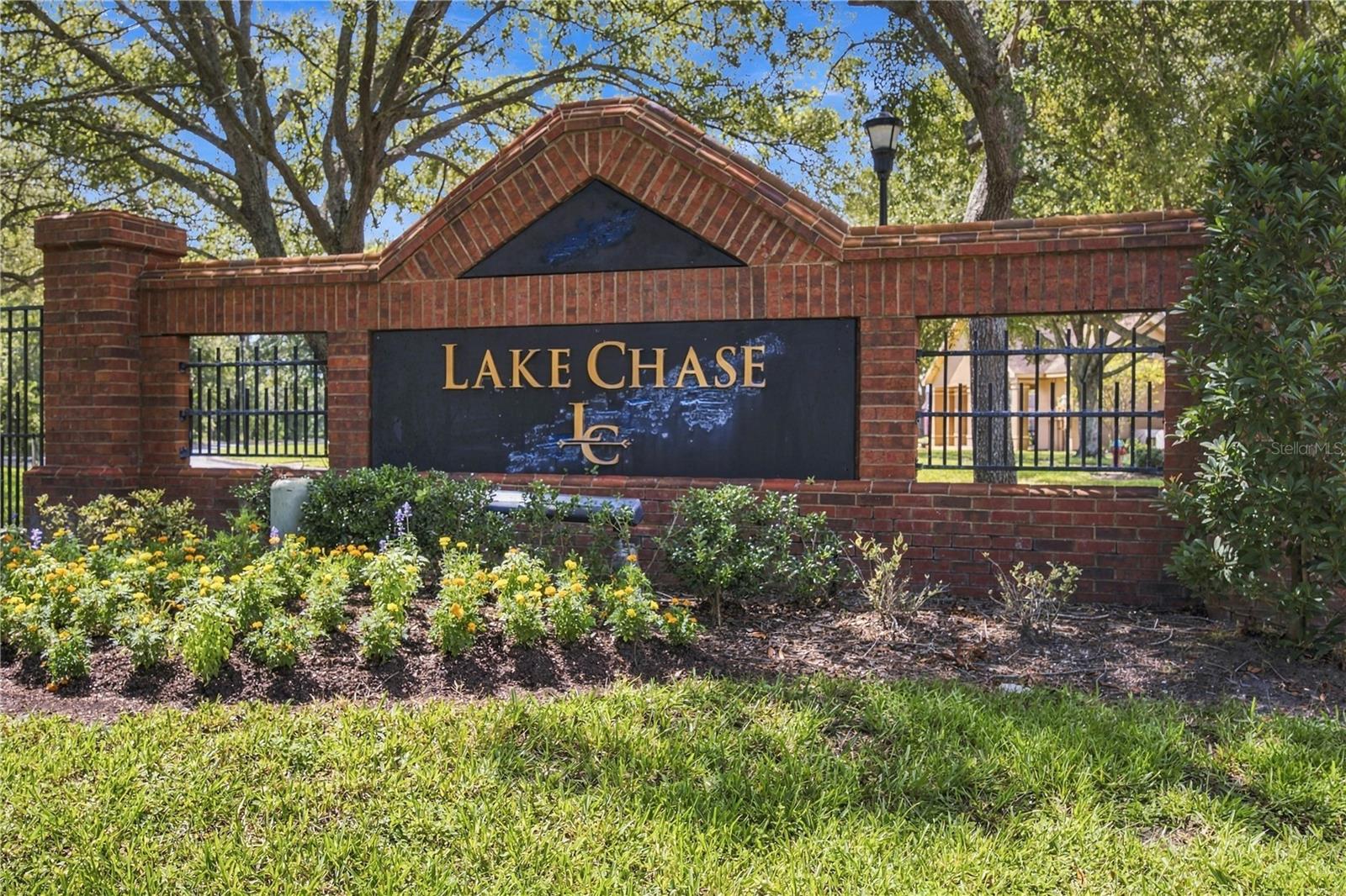 9570 LAKE CHASE ISLAND WAY, #9570, Tampa, FL 33626
