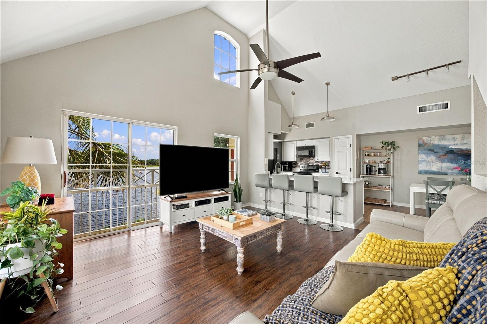 9570 LAKE CHASE ISLAND WAY, #9570, Tampa, FL 33626