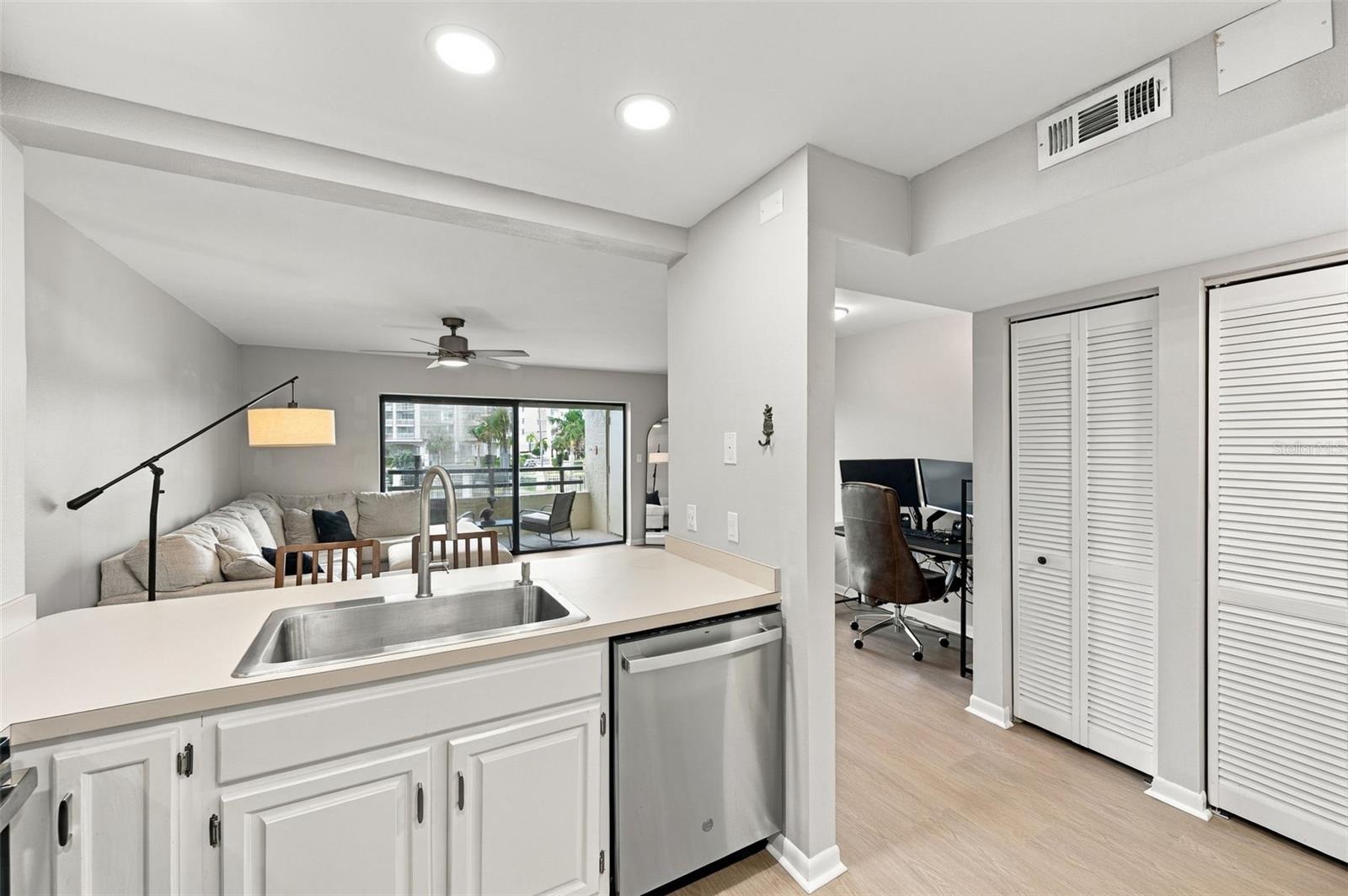 106 1ST STREET E, #113, Tierra Verde, FL 33715