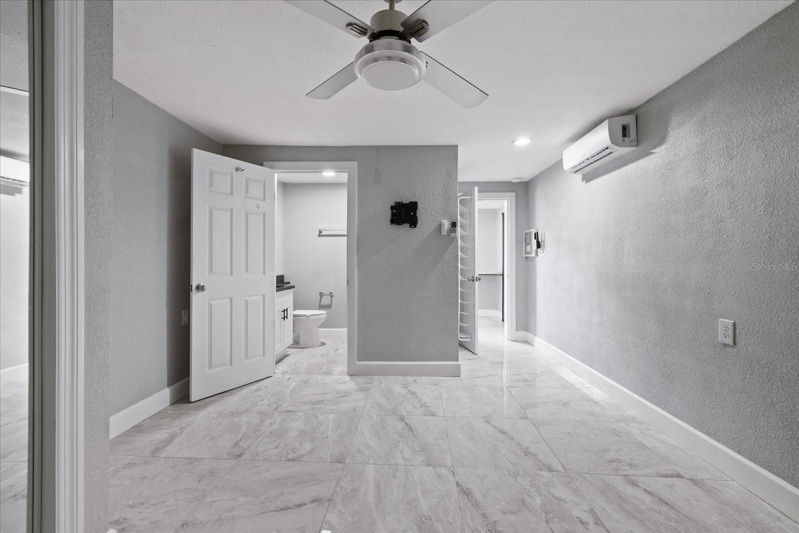 4053 31ST STREET N, St Petersburg, FL 33714