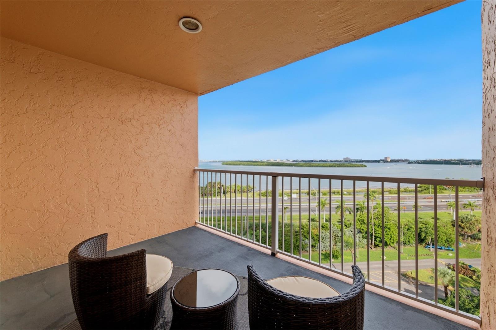 7430 SUNSHINE SKYWAY LANE S, #901, St Petersburg, FL 33711