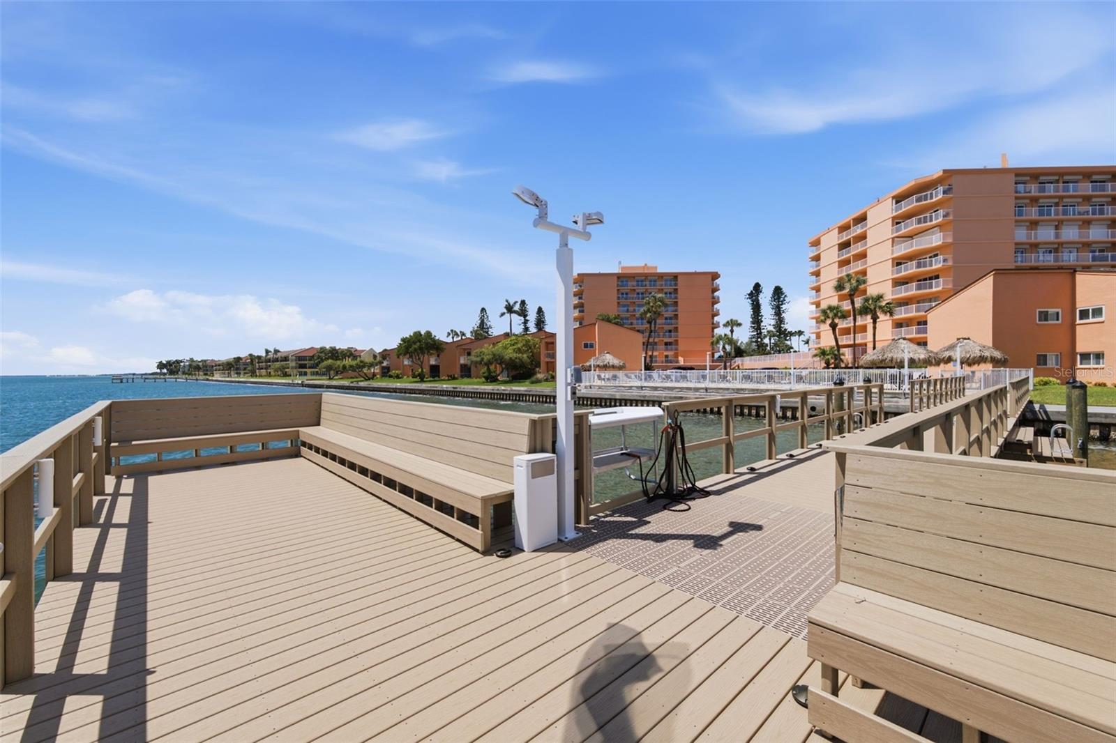 7430 SUNSHINE SKYWAY LANE S, #901, St Petersburg, FL 33711