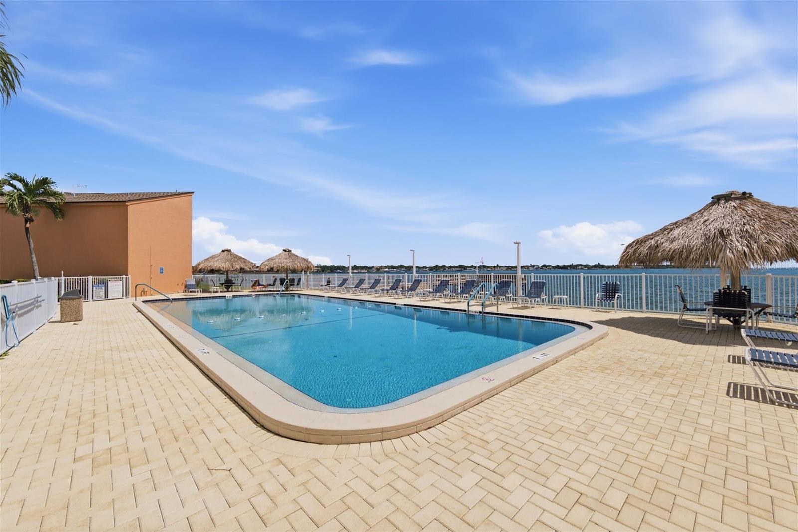 7430 SUNSHINE SKYWAY LANE S, #901, St Petersburg, FL 33711