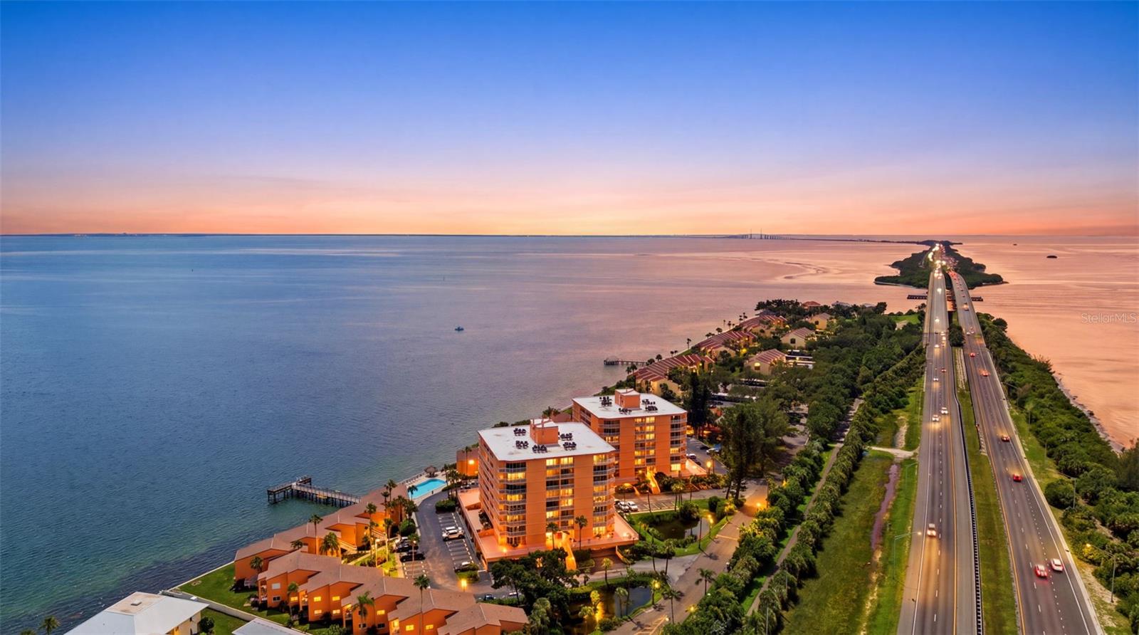 7430 SUNSHINE SKYWAY LANE S, #901, St Petersburg, FL 33711