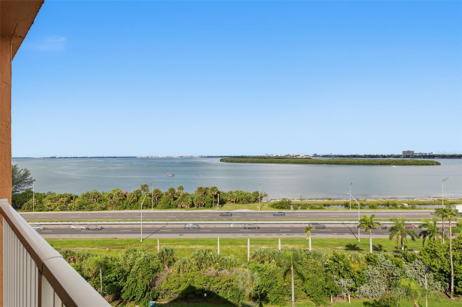7430 SUNSHINE SKYWAY LANE S, #901, St Petersburg, FL 33711
