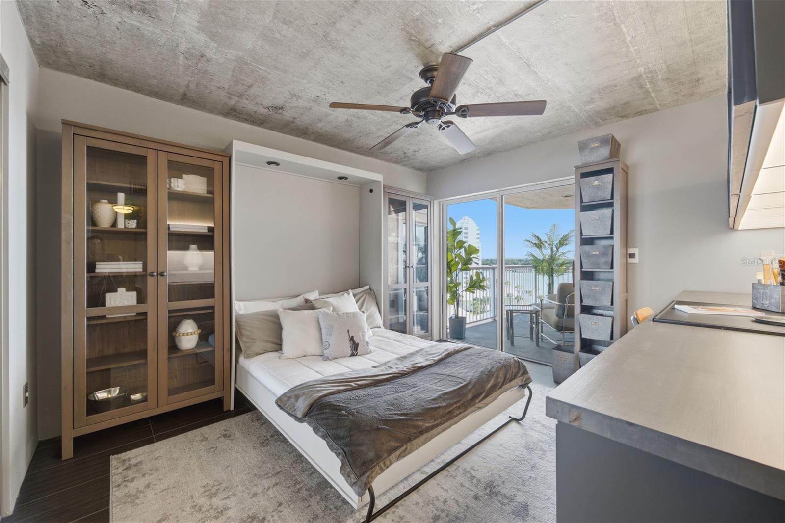 7430 SUNSHINE SKYWAY LANE S, #901, St Petersburg, FL 33711