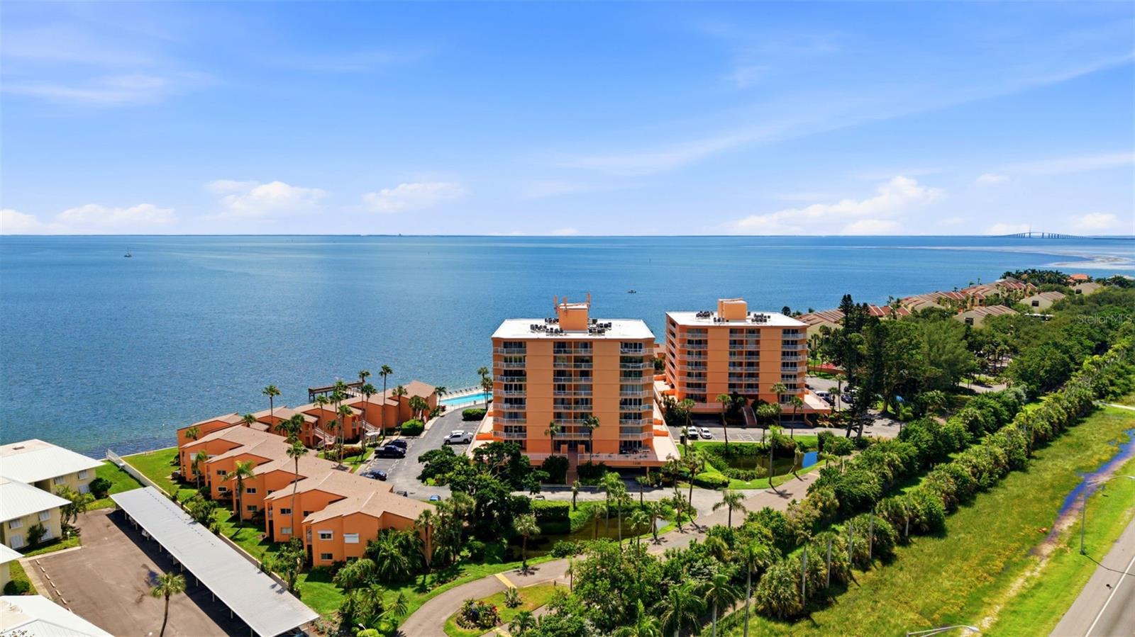 7430 SUNSHINE SKYWAY LANE S, #901, St Petersburg, FL 33711