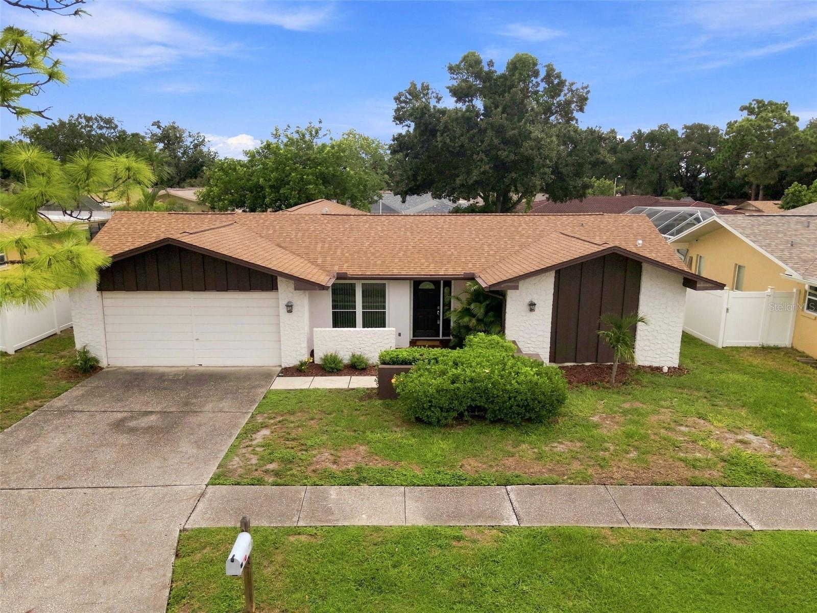 203 HILLCREST DRIVE, Safety Harbor, FL 34695 203 HILLCREST DRIVE, Safety Harbor, FL 34695
