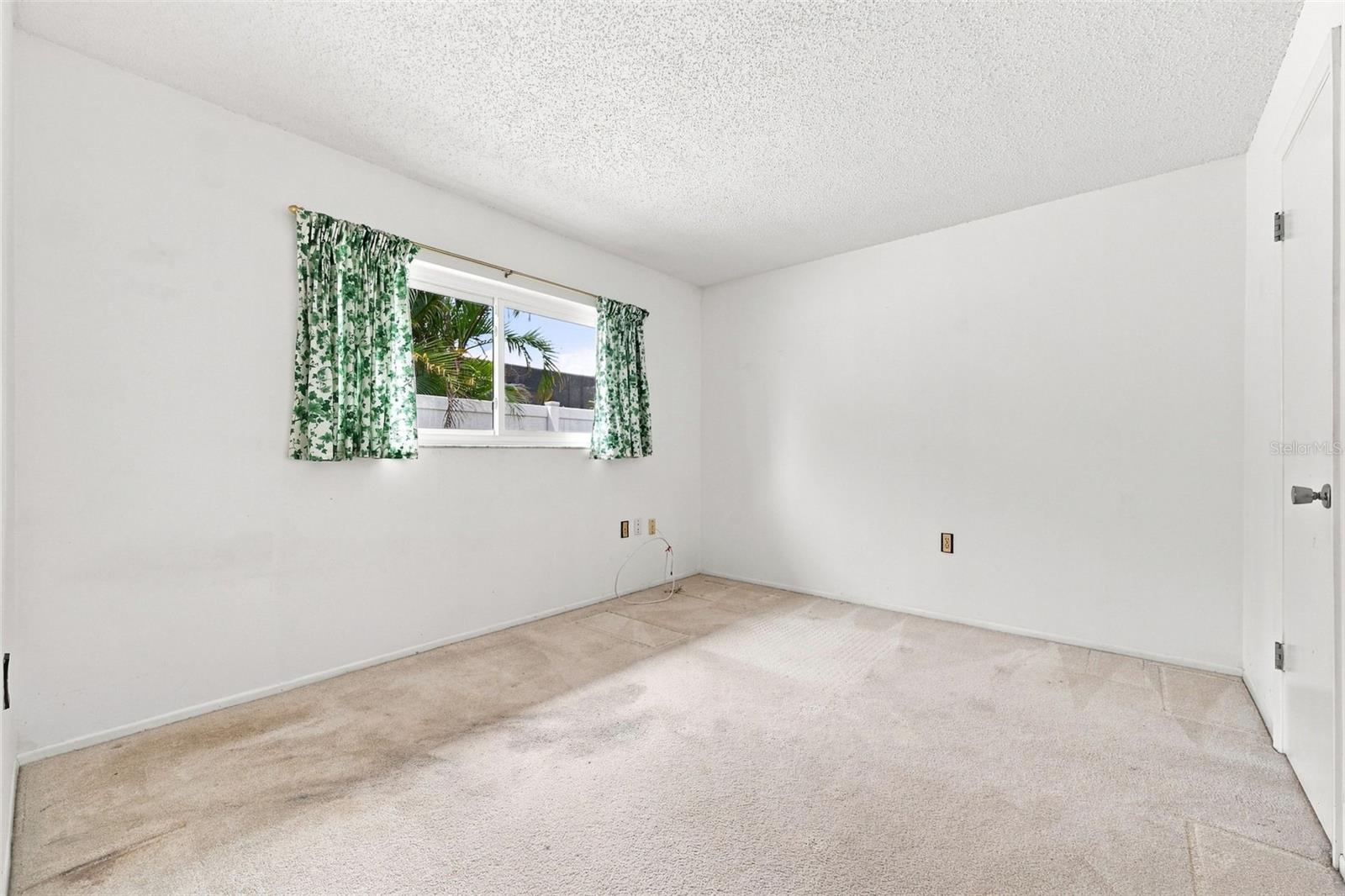 203 HILLCREST DRIVE, Safety Harbor, FL 34695