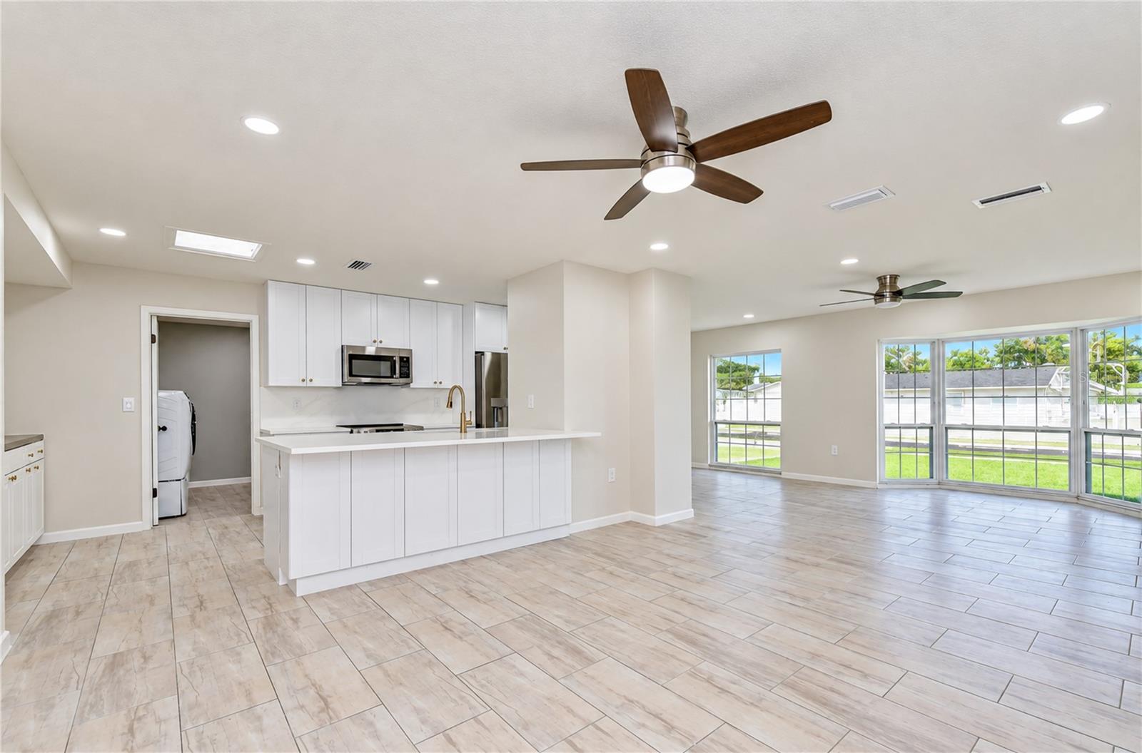 8013 W ELM STREET, Tampa, FL 33615
