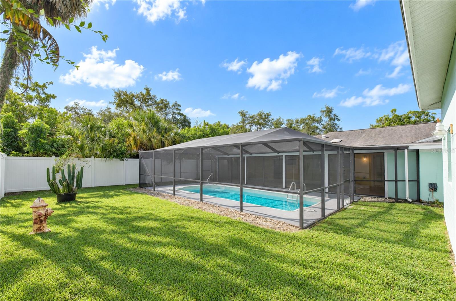 8013 W ELM STREET, Tampa, FL 33615