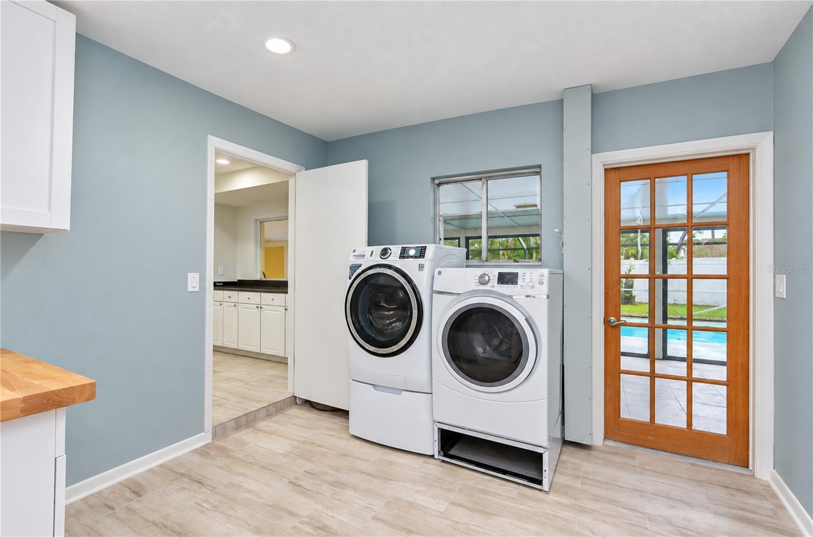 8013 W ELM STREET, Tampa, FL 33615