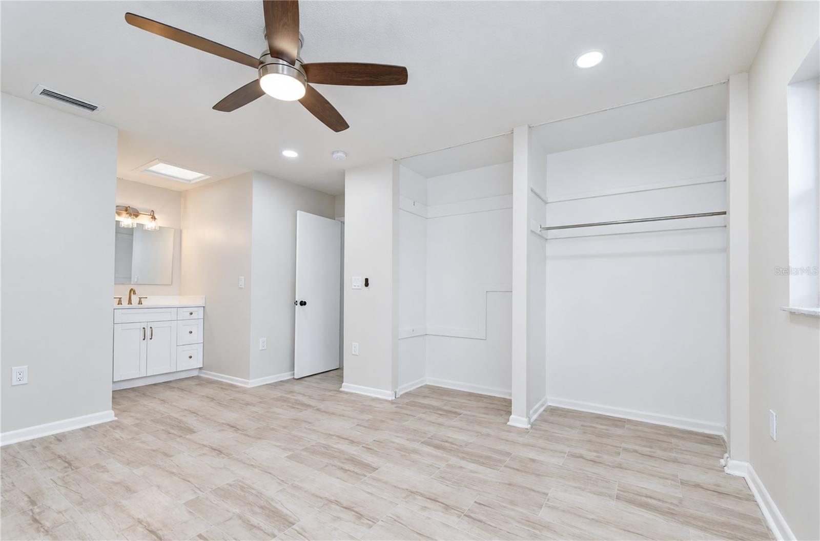 8013 W ELM STREET, Tampa, FL 33615