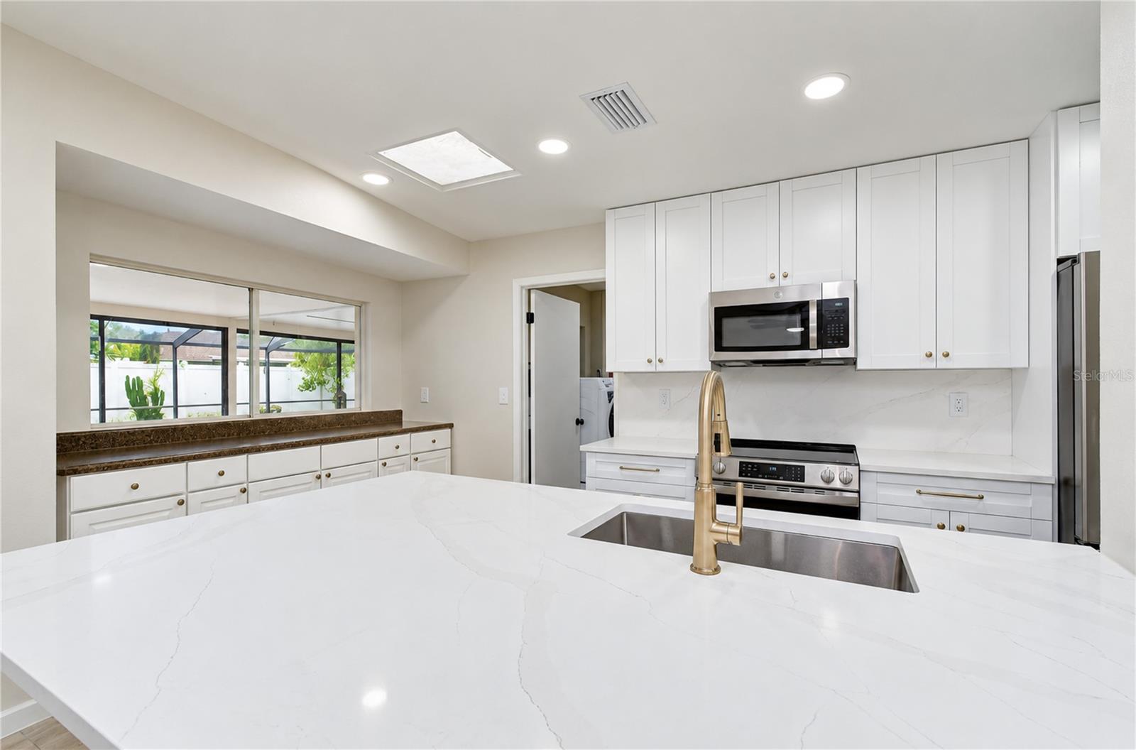 8013 W ELM STREET, Tampa, FL 33615