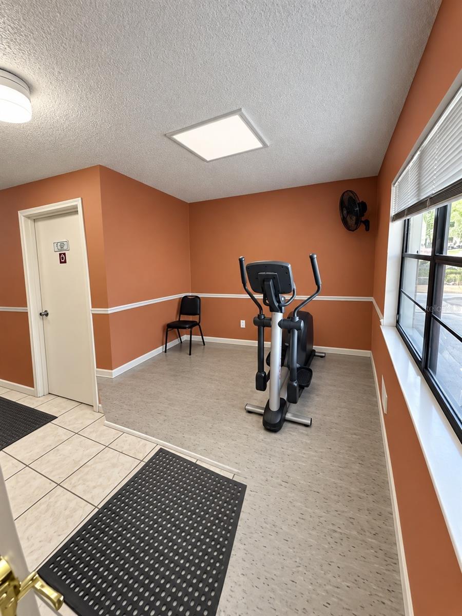 5925 TERRACE PARK DR N, #209, St Petersburg, FL 33709