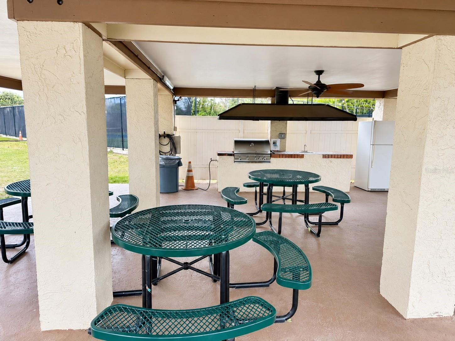 5925 TERRACE PARK DR N, #209, St Petersburg, FL 33709
