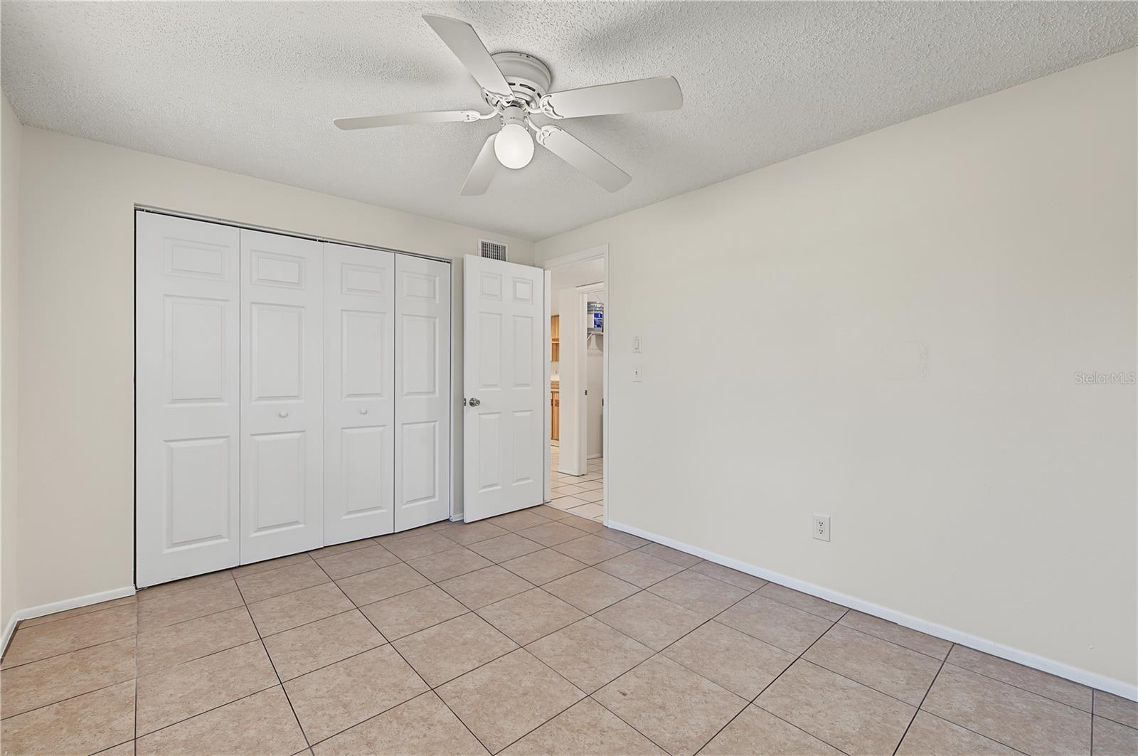 127 CAMPHOR DRIVE, #E, Oldsmar, FL 34677