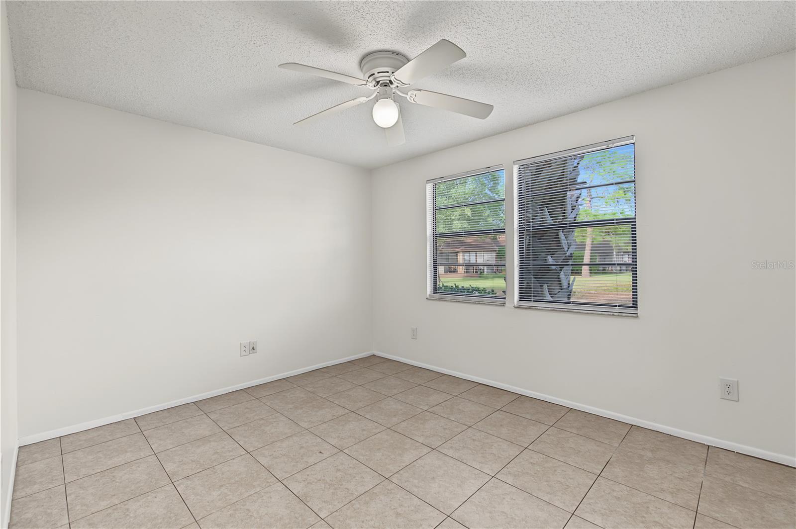 127 CAMPHOR DRIVE, #E, Oldsmar, FL 34677