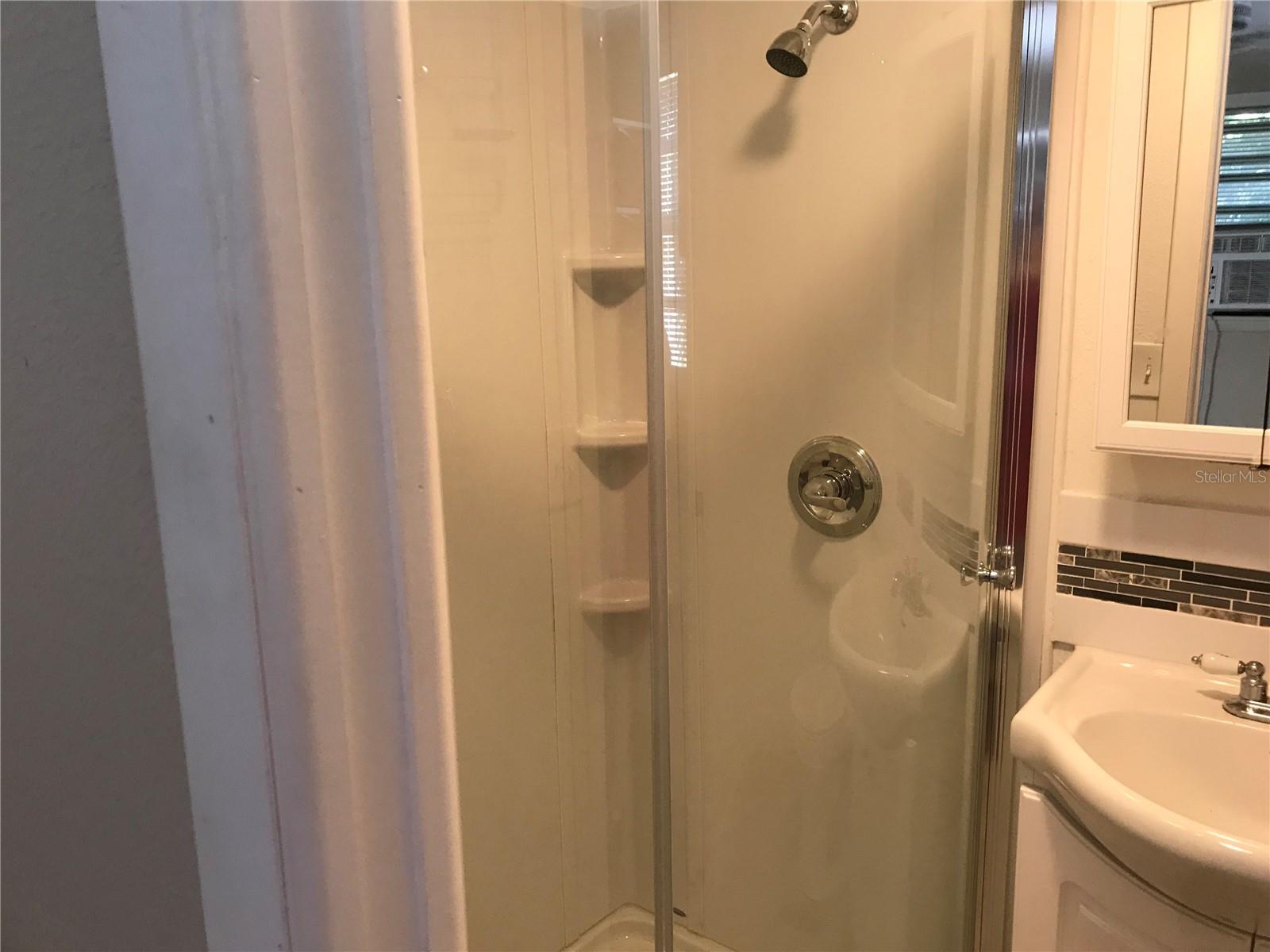 4107 ALAFIA BOULEVARD, Brandon, FL 33511 4107 ALAFIA BOULEVARD, Brandon, FL 33511