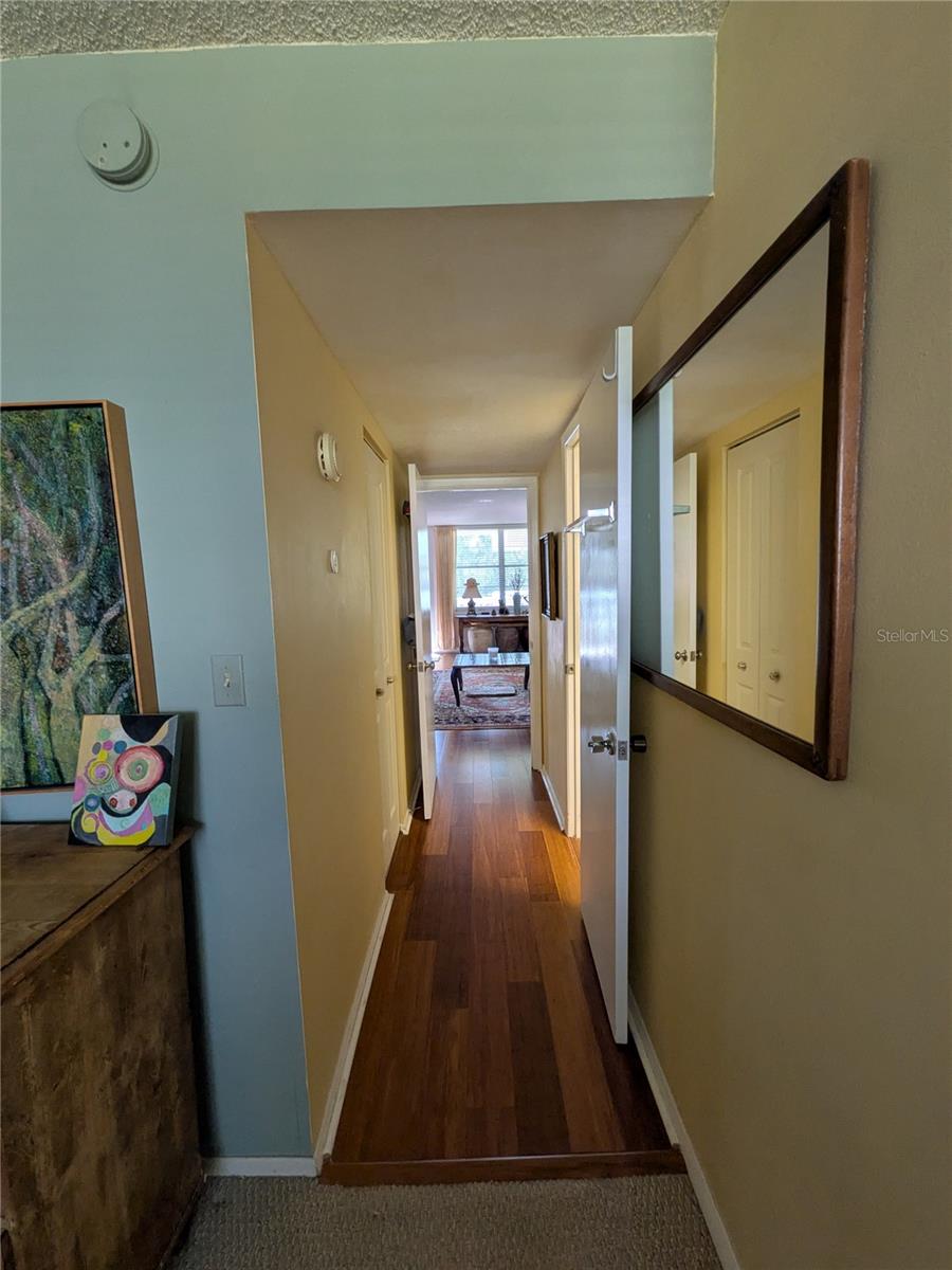 4885 1ST STREET NE, #216, St Petersburg, FL 33703