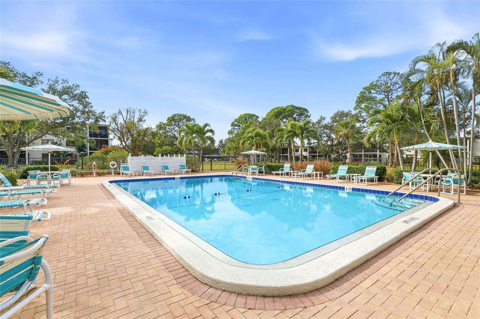 4885 1ST STREET NE, #216, St Petersburg, FL 33703