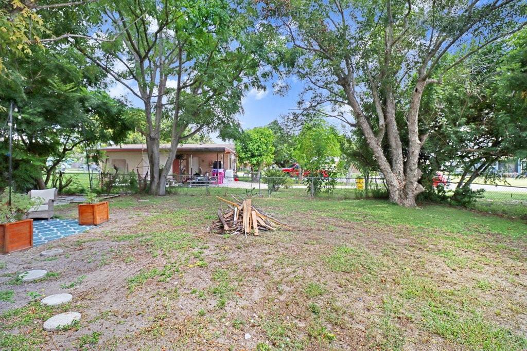 124 EDGEWATER DRIVE, Winter Haven, FL 33881