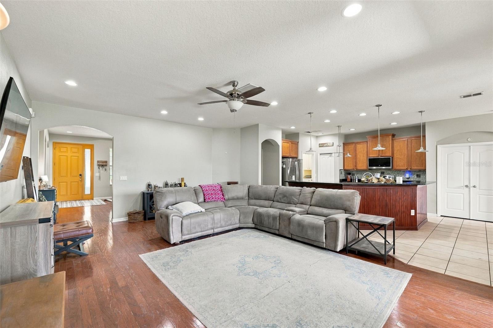 9808 CARR ROAD, Riverview, FL 33569