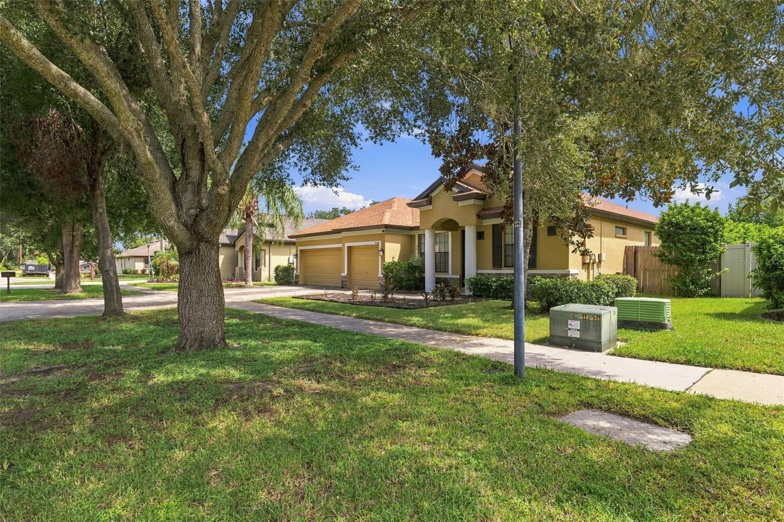 9808 CARR ROAD, Riverview, FL 33569