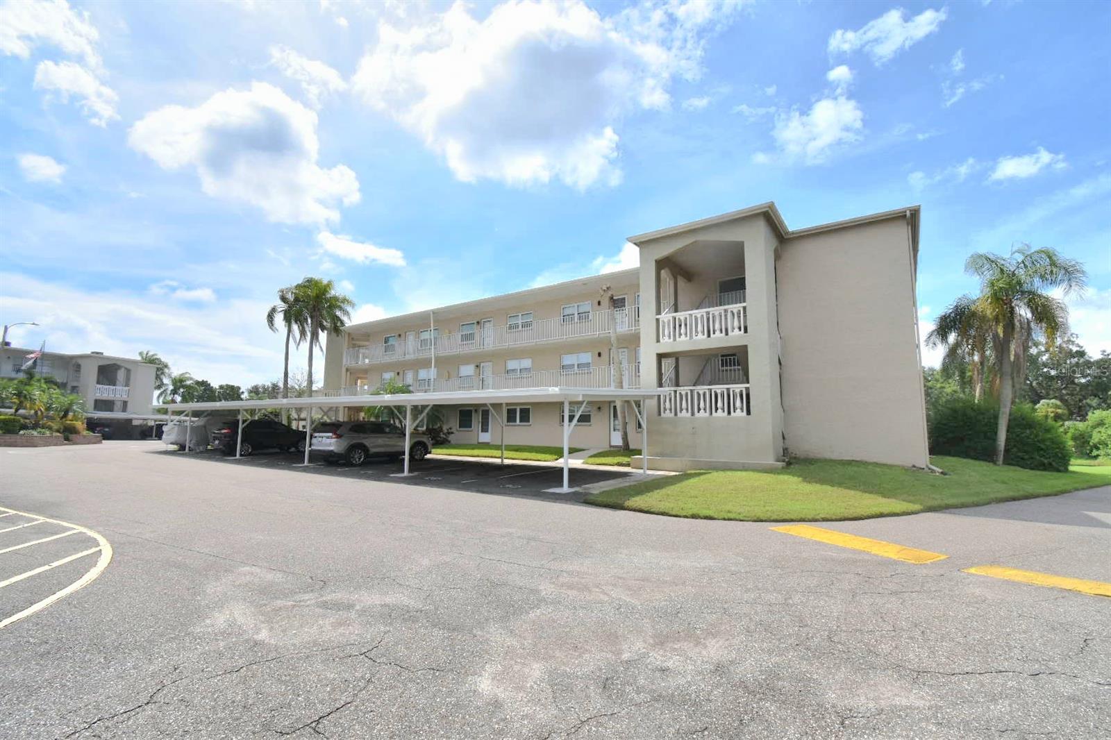 948 VIRGINIA STREET, #210, Dunedin, FL 34698 948 VIRGINIA STREET, #210, Dunedin, FL 34698